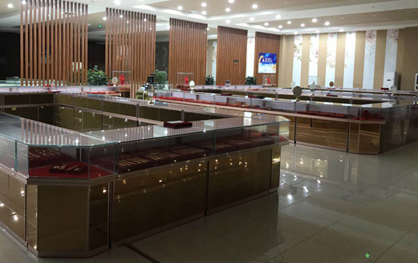 珠寶飾品展示柜的壽命是多久？